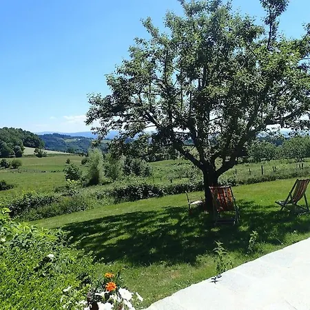 Maison De 8 A 10 Personnes Dans Les Monts Du Forez